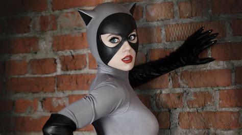 BATMAN THE ANIMATED SERIES Catwoman Cosplay From Cosplayer kamiko_zero ...