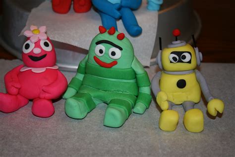 Piece of Cake by Kate: YO GABBA GABBA FIGURES