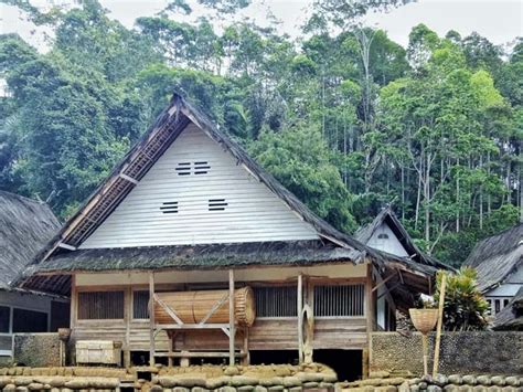 Kampung Naga Tasikmalaya : Lokasi, Fasilitas & Tarif Masuk