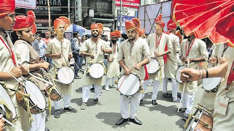 #ganeshotsav2018: Echoing devotion with every dhol tasha beat - pune ...