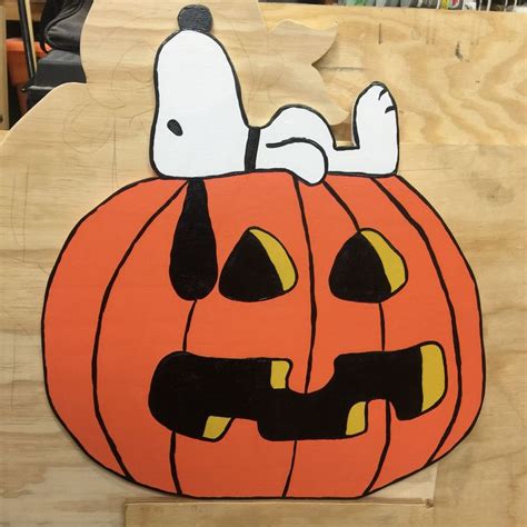 Pin on Halloween | Fun diy halloween decorations, Snoopy halloween ...