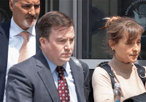 ‘Smallville’ Actress, Allison Mack, Pleads Guilty to Racketeering in ...