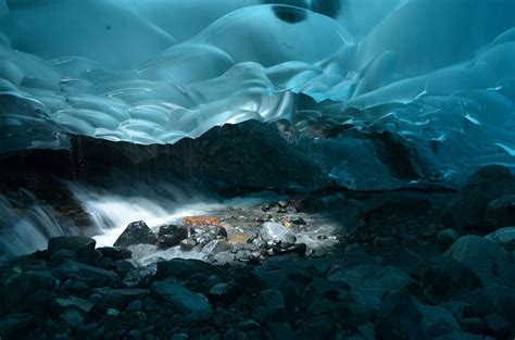 27 Amazing Glacial And Ice Caves From Around The World | Architecture ...