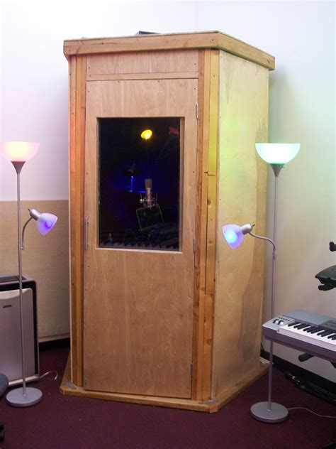 How To Build An Awesome (Cheap) DIY Vocal Recording Booth — Omari MC