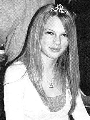 Taylor Swift at Hendersonville High School | Young taylor swift, Taylor ...