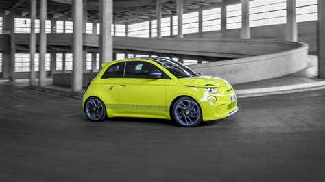 2023 Abarth 500e Launching in Australia in Late 2023 | DiscoverAuto