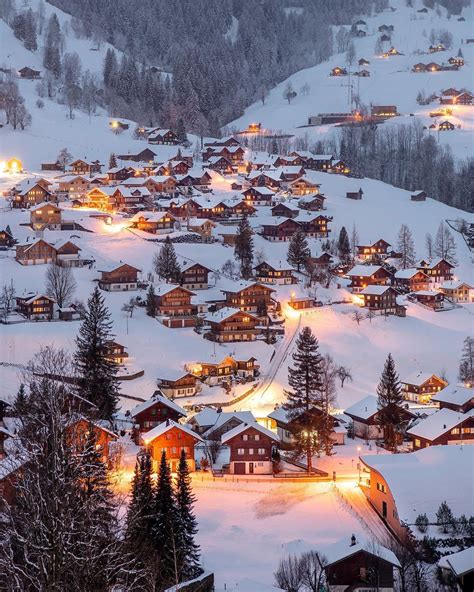 Grindelwald, Switzerland : r/MostBeautiful