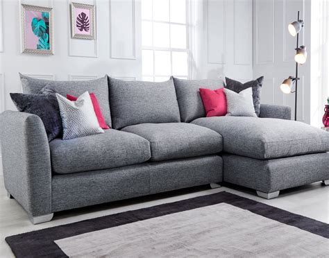 Choosing a Corner Chaise Lounge - Home & Garden Decor