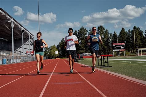 Fun Track Workouts Middle Distance Runners | EOUA Blog