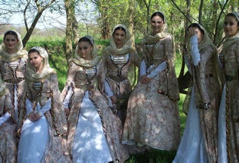 Chechen people - national costumes of Chechnya | National costumes ...