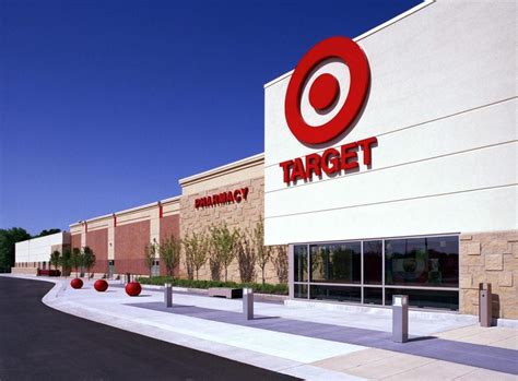 Target shares close higher on Wednesday, quarterly sales, earnings ...