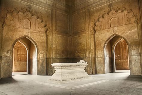 Safdarjung Tomb Historical Facts and Pictures | The History Hub