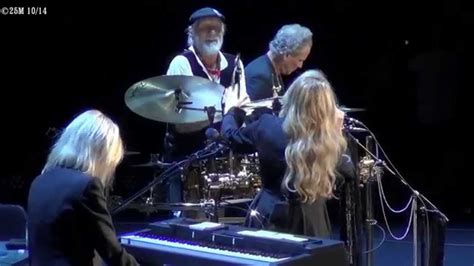 "Gypsy"- "Fleetwood Mac" Live @ ACC Toronto 2014 - YouTube