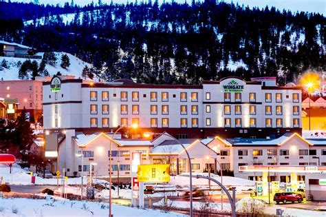 Wingate by Wyndham Hotel Kamloops, BC - See Discounts