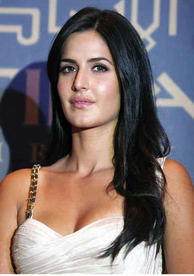 Katrina Kaif Height, Age, Boyfriend, Family, Biography & More ...