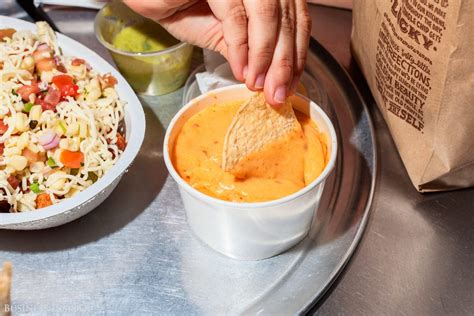 Chipotle is launching queso: REVIEW, PHOTOS - Business Insider