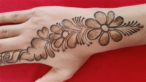 Simple Small Mehndi Designs That You Will Love - Get Inspired Now!