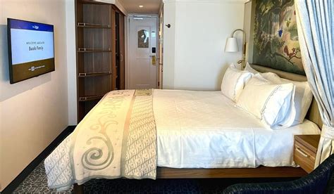 Disney Wish Deluxe Family Oceanview Stateroom With Verandah feature ...