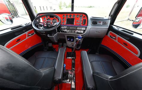 Peterbilt 389 Interior Accessories | Brokeasshome.com