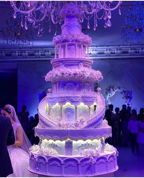 17 Luxury Wedding Cake Ideas - The Glossychic | Extravagant wedding ...