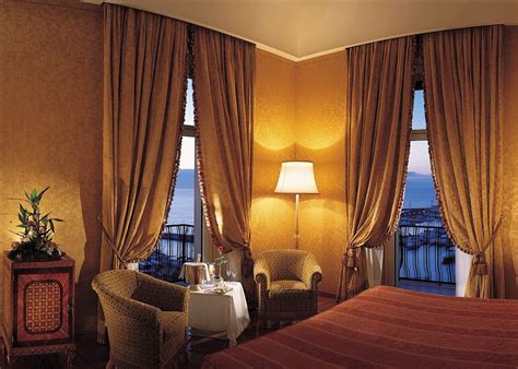 Grand Hotel Vesuvio | Hotels in Naples | Audley Travel