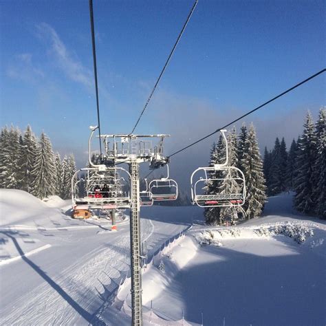 40% OFF MORZINE - LES GETS SEASON SKI PASSES - MINT Snowboarding