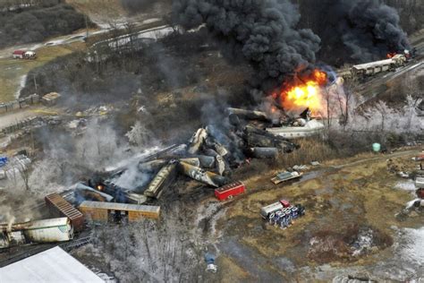 Residents allowed to return after fiery Ohio train derailment