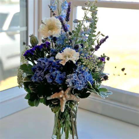 Newport Florist | Flower Delivery by Newport Florist and Gifts