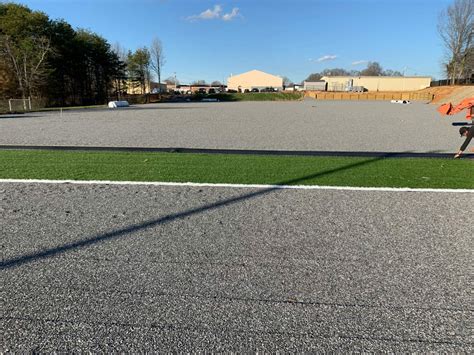 How are artificial turf football fields constructed? - UDC Sports ...