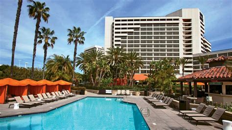 California's Hotel Irvine features Fourth of July, summer packages ...