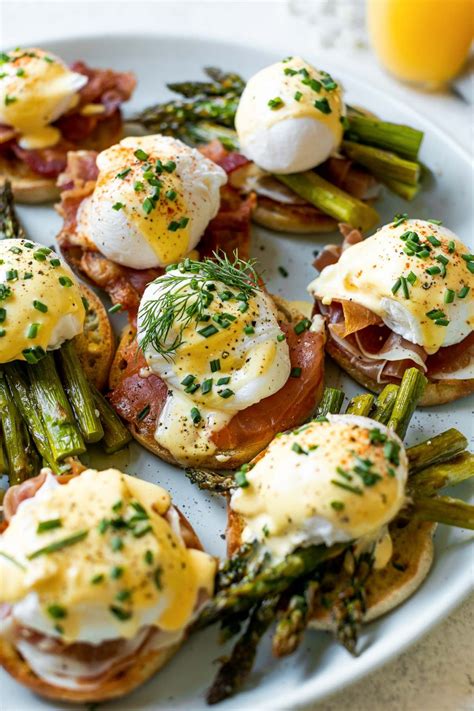 Easy Eggs Benedict for a Crowd + Make-Ahead Instructions! - PWWB