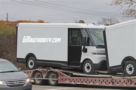 GM BrightDrop EV600 Electric Van: Real World Photos