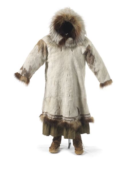 Tøj til kvinde fra inuit i Nordalaska - Woman’s clothes from Inuit in ...