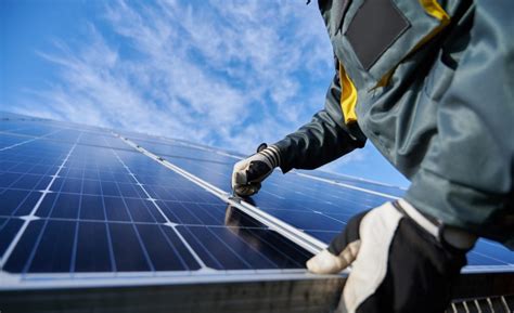 How are solar panels installed? - Dyson Energy Services