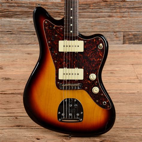 Fender Jazzmaster Sunburst – Chicago Music Exchange