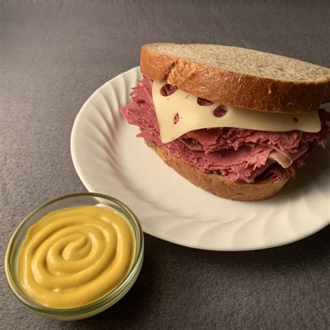 Cold Corned Beef Sandwich - Lehmans Deli