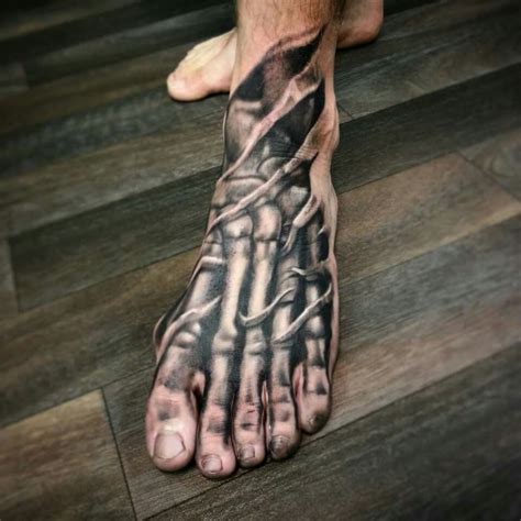 I absolutely love foot tattoos! Especially this one! | Bone tattoos