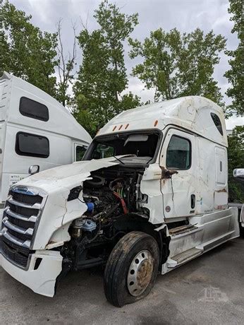 2023 FREIGHTLINER CASCADIA 126 For Sale in Lansing, Illinois ...