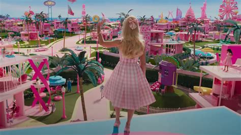 Margot Robbie's Barbie Trailer Shows Off Her Legs In A Tiny Swimsuit ...