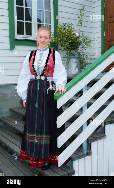 Laerdal Norway young 18 year old woman in traditional Bunard folk Stock ...