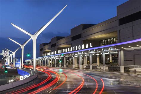 Los Angeles International Airport (LAX)