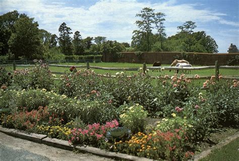 Hammersmith Farm, Newport, Rhode Island - Jackie's childhood home.