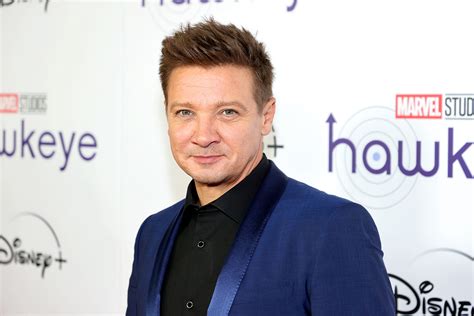 Jeremy Renner's accident occurred while helping an imprisoned family ...