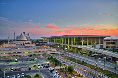 The Top 8 Largest Airports in the World - Aeroclass.org