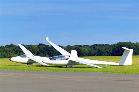 What Is a Glider Aircraft? - National Aviation Academy