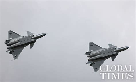 Two J-20 jets wow audiences with wonderful aerial display on PLA Air ...