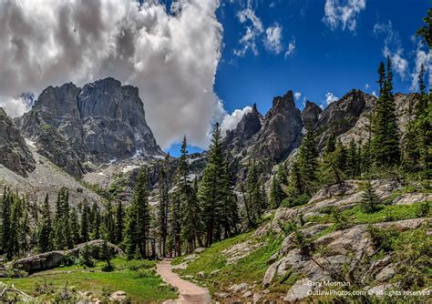 Hiking path through the mountains of Rocky Mountain National Park ...