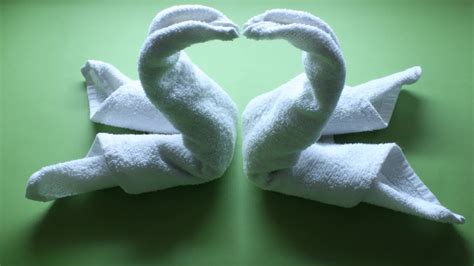 How to Fold a Towel Swan: 6 Steps (with Pictures) - wikiHow