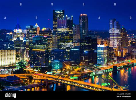 Night view of Pittsburgh from the top of the Duquesne Incline in Mount ...