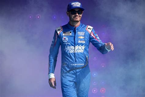 Hendrick Motorsports Legend Opens up on Why Kyle Larson Can End His ...